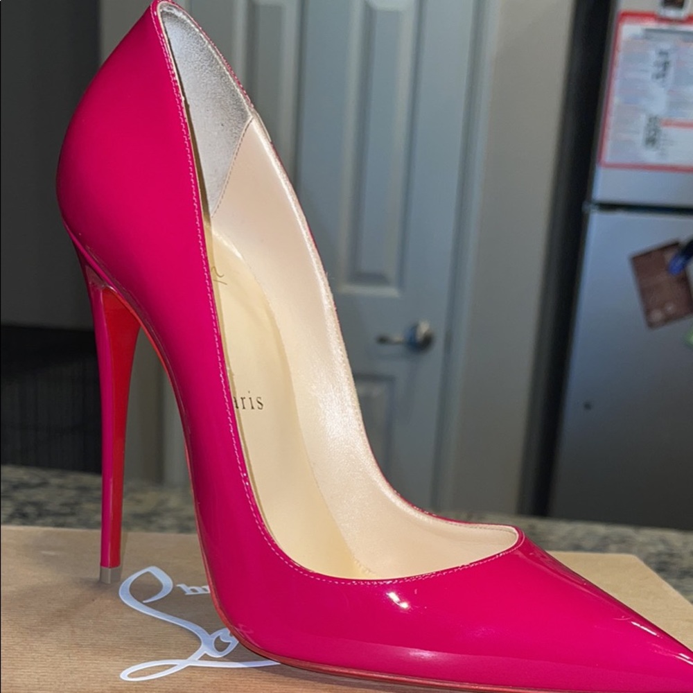 Christian Louboutin So Kate Sz: 39 Comes w/ Box